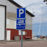 Husbilsparkering M&ouml;rbyl&aring;nga Hamn