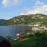 Hjelmeland Hostel & Camping - Blick aus einem der Zimmerfenster bzw Garten 