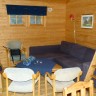 Sjøholt Camping - Wohnzimmer mit Fernseher