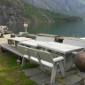 Strynsvatn Camping - Grillbereich direkt am See