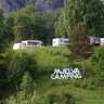 Mjelva Camping og Hytter - Mjelva Camp von der E136 aus gesehen