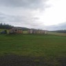 Lia Ranch Vildmarkscamping - 2 Hütten (die teureren auf der Preisliste) und das Waschhaus