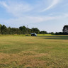 Søby Camping Ærø - Blick auf einen ehemaligen Sportplatz, der zum eigentlichen Campingplatz gehört. Foto: Ende Juli 2021