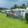 Egense Strand Camping - They enjoy the nice weather and the company