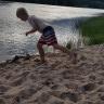 Dalbackens Ställplats - The child enjoy the water.