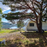 Ulvsvåg Gjestgiveri og Fjordcamping AS