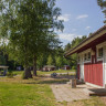 Kapellskärs Camping - Trevliga servicehus med dusch, toalett, kök och bastu