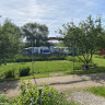 Stellplatz mitten auf der Straussenfarm